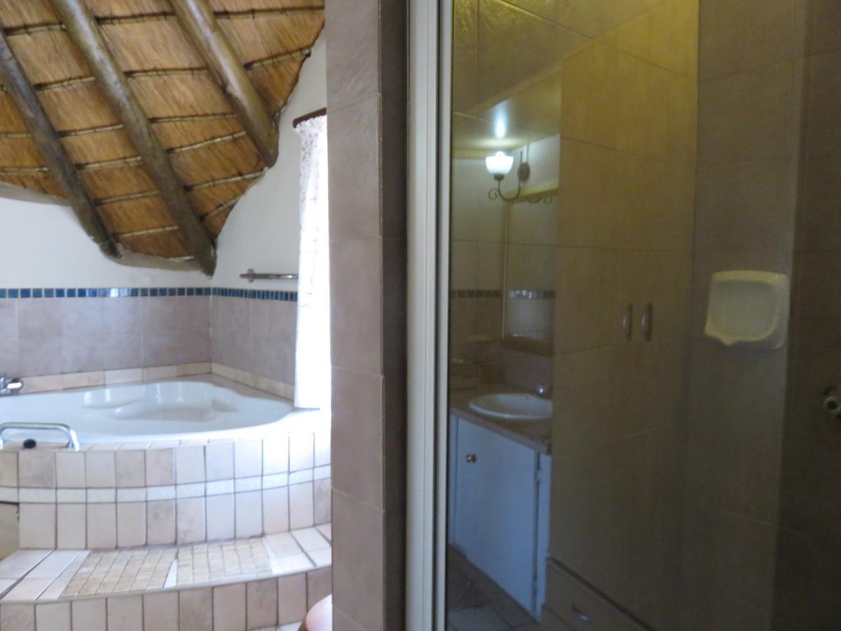 Meerhof Lodge Hartbeespoort Exteriör bild