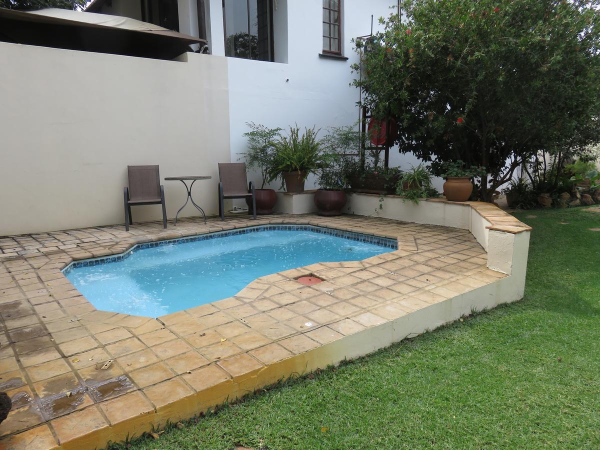 Meerhof Lodge Hartbeespoort Exteriör bild